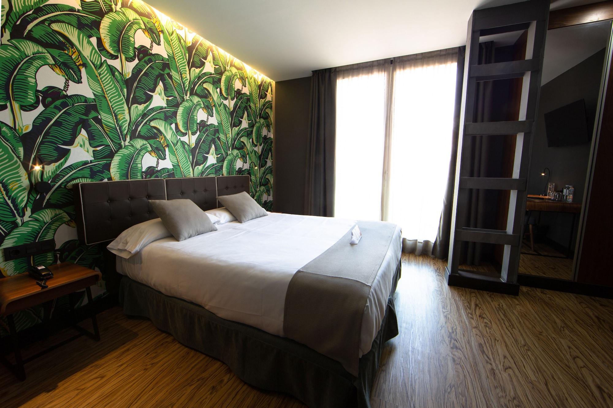 Málaga Premium Hotel Bagian luar foto