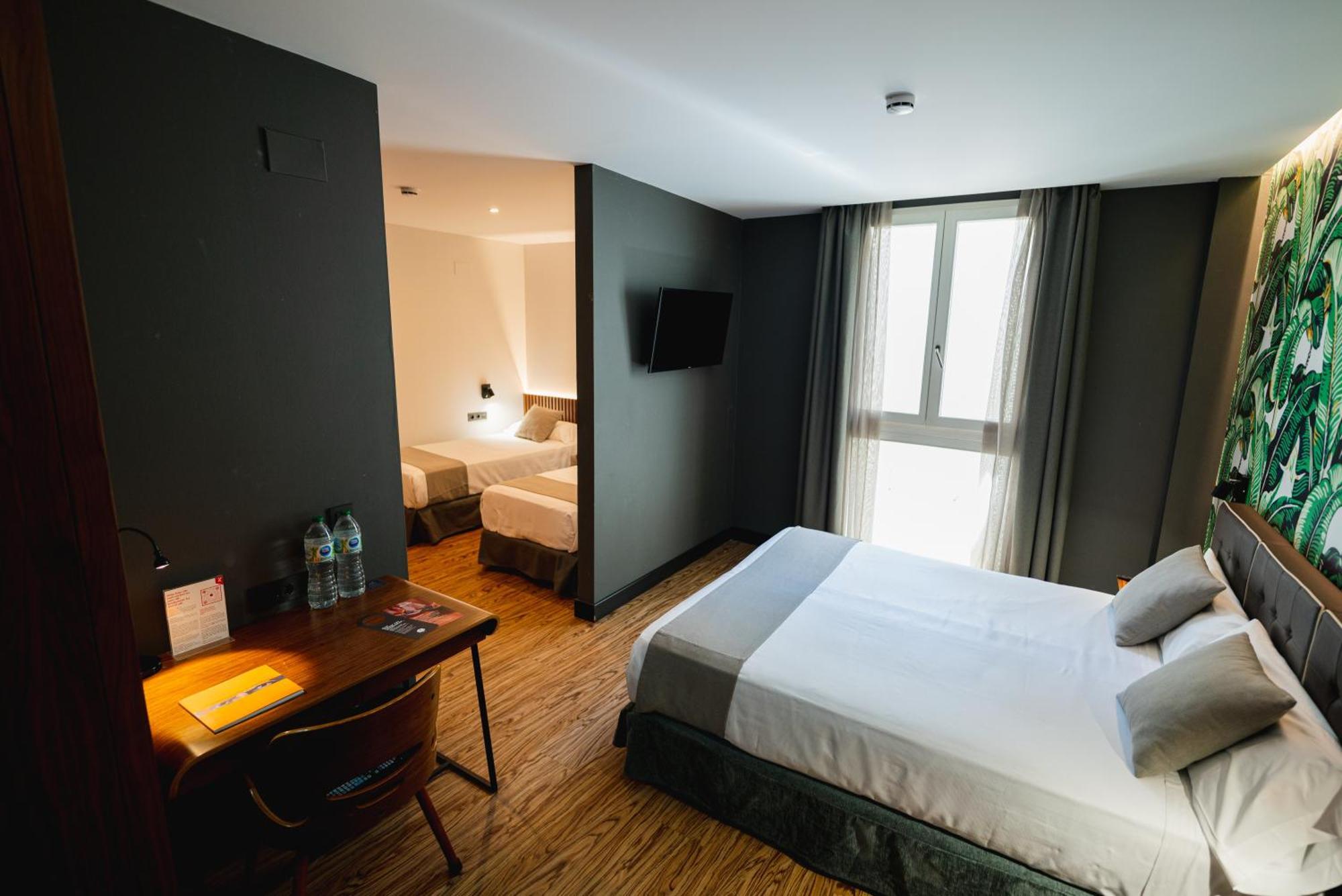 Málaga Premium Hotel Bagian luar foto